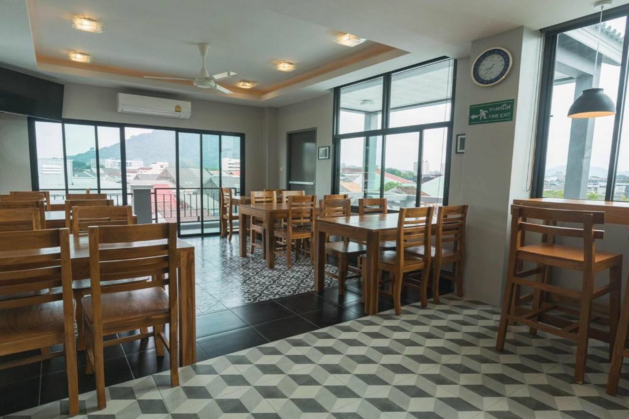 The Besavana Phuket Bagian luar foto