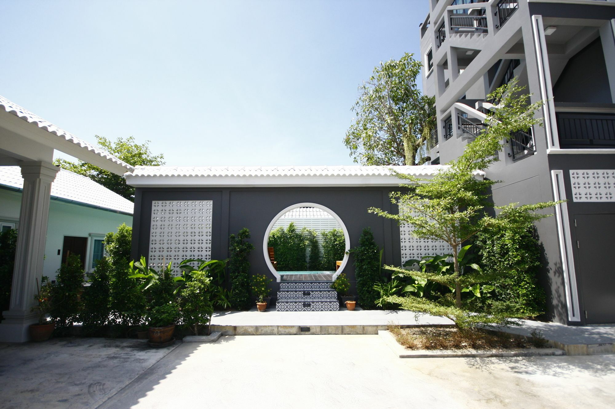The Besavana Phuket Bagian luar foto