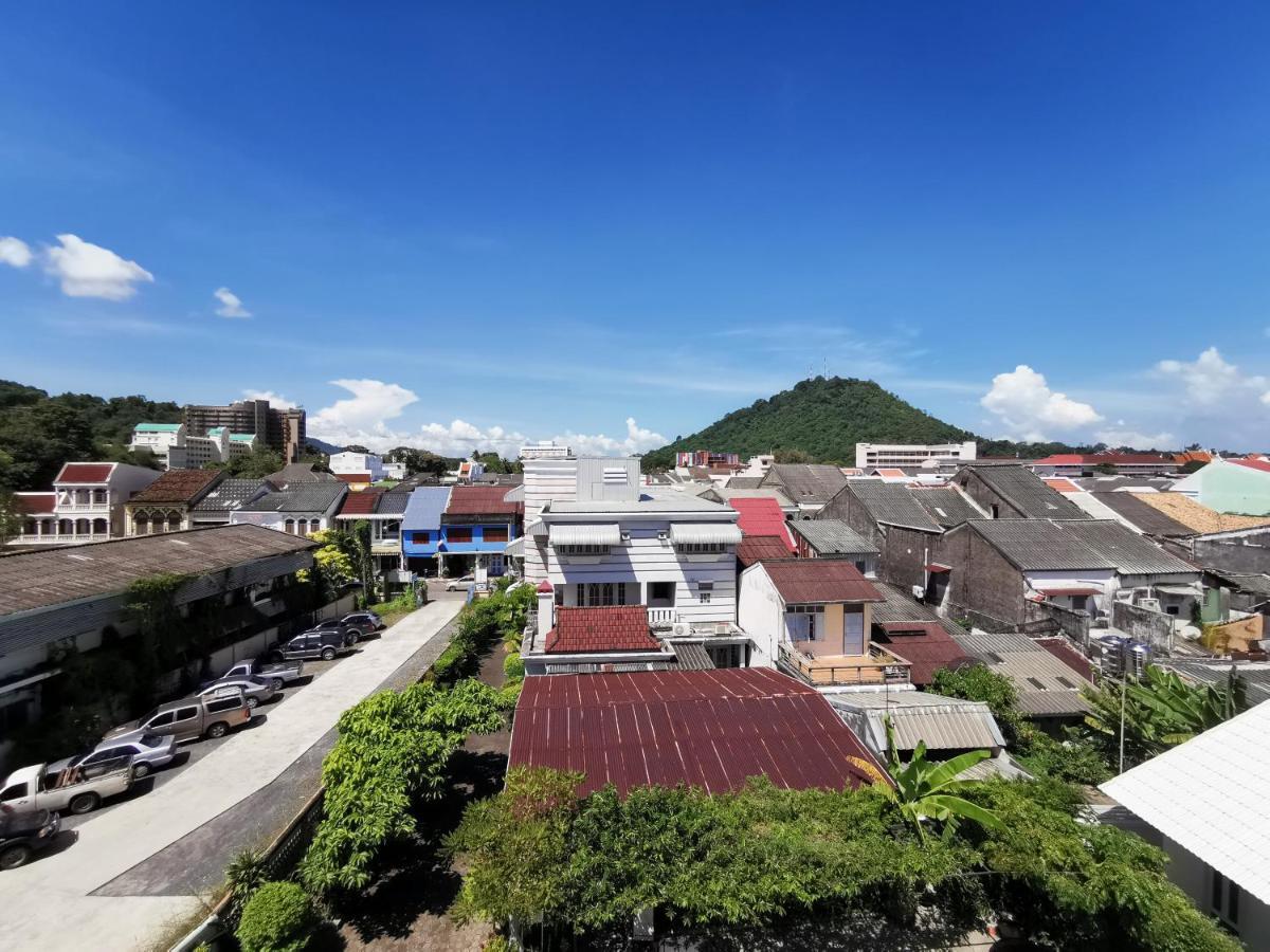 The Besavana Phuket Bagian luar foto