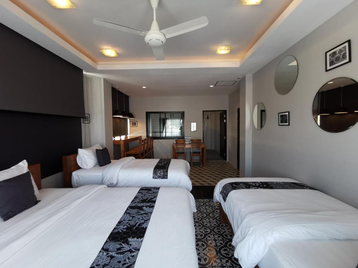 The Besavana Phuket Bagian luar foto