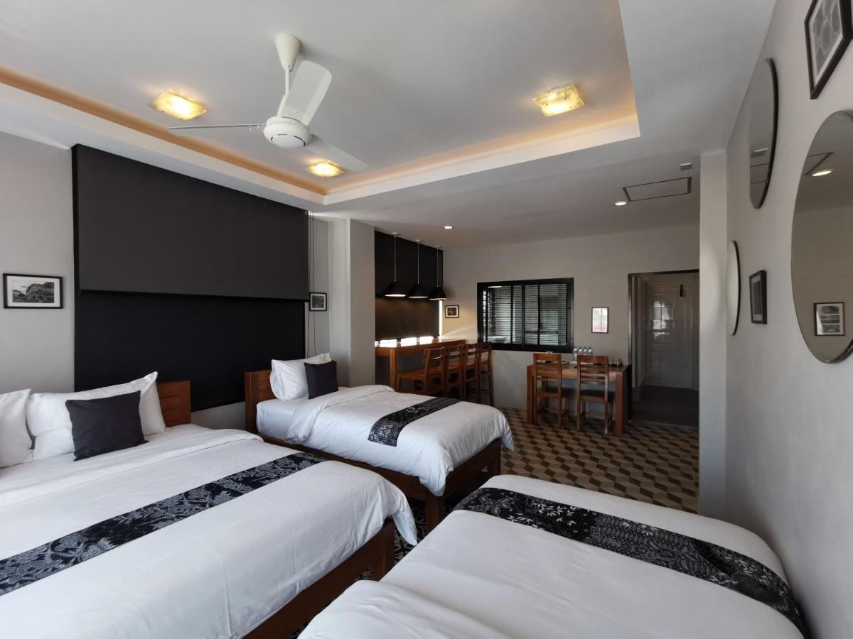 The Besavana Phuket Bagian luar foto